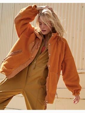 Free People Movement ✧ Hit the Trails Jacket ✧ Toasted Coconut ✧ Size M
